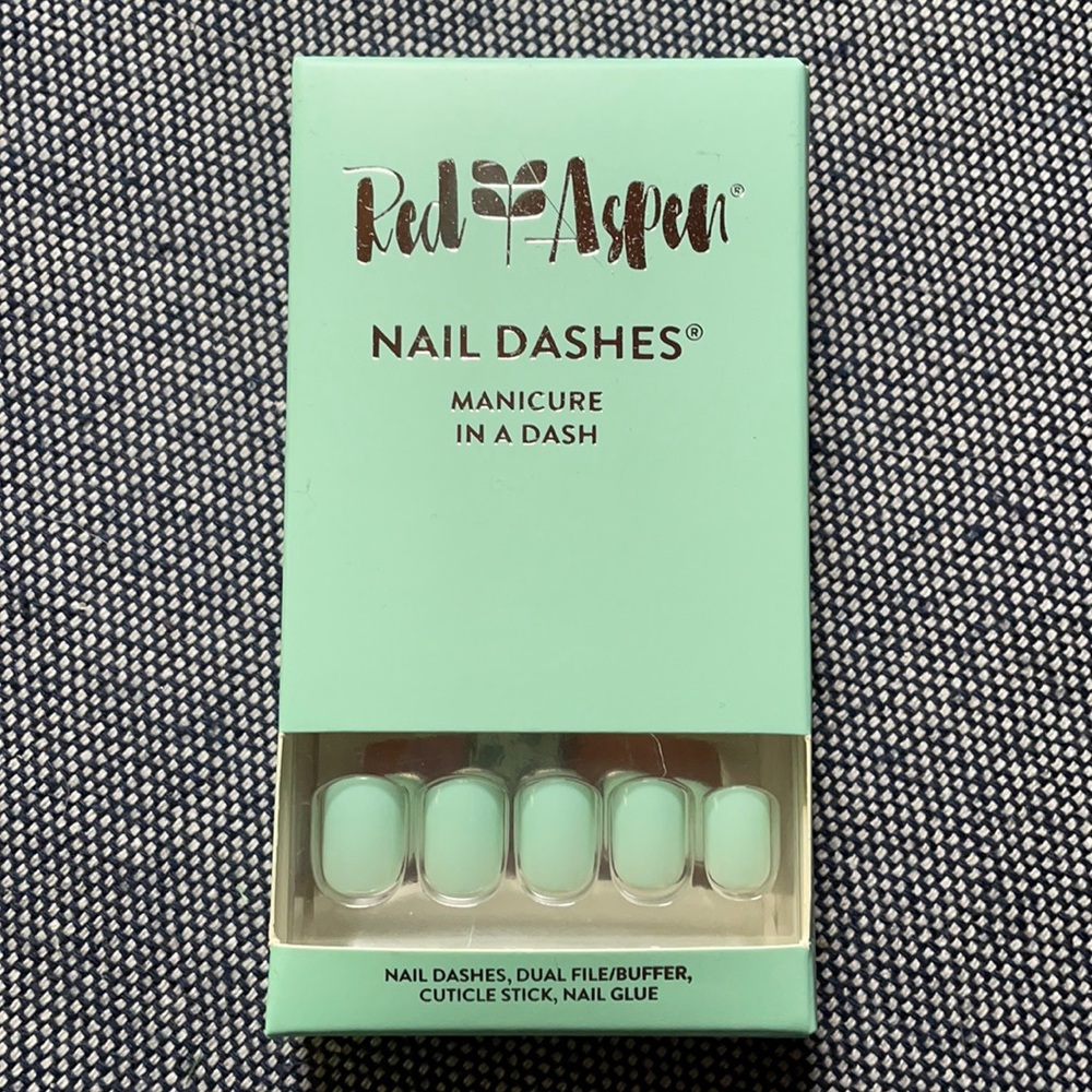 Red Aspen nails